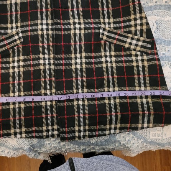 Woman's Madison Reversible Jacket Plaid or Solid Black - Picture 11 of 14